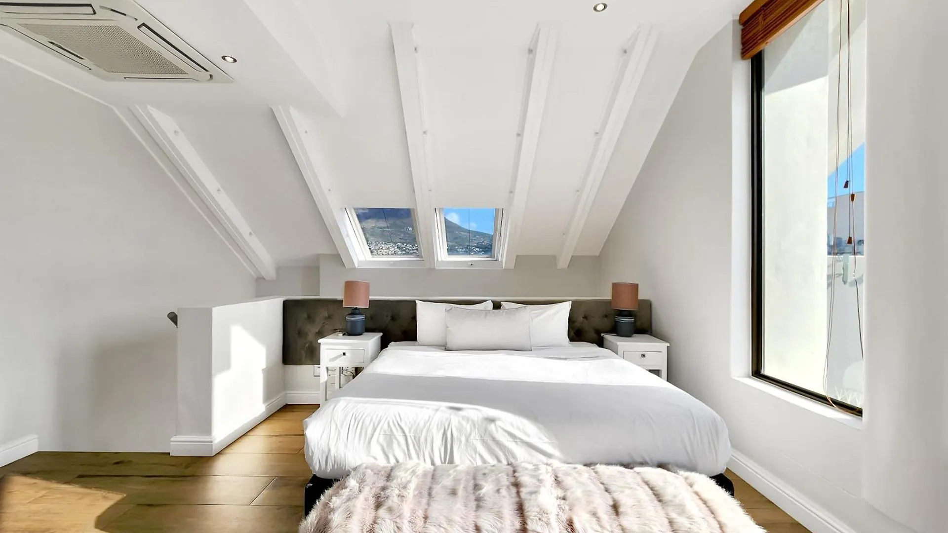 Appartamento Luxury Penthouse Loft With 300 Degrees Cityscape Views Città del Capo