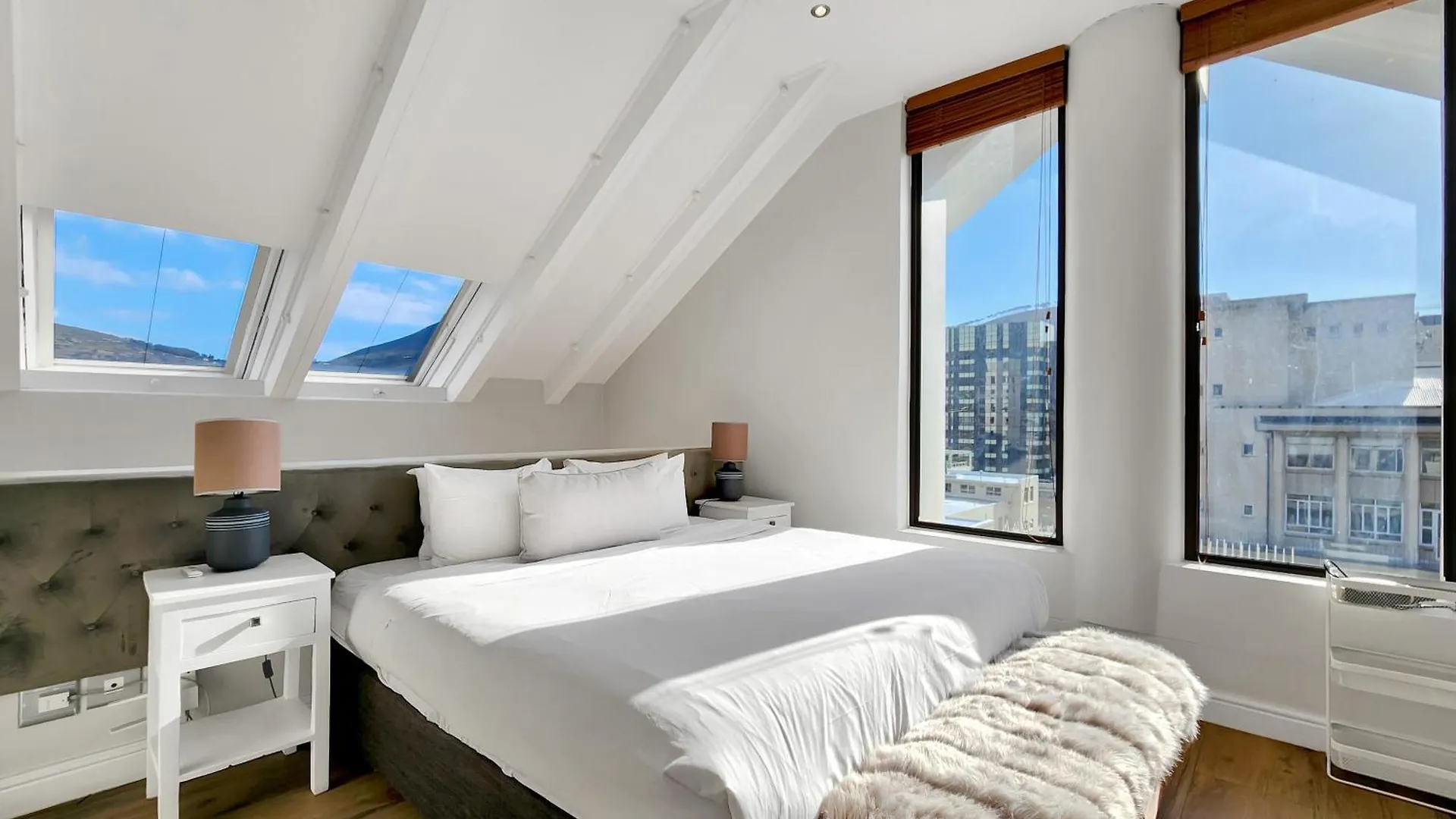 Luxury Penthouse Loft With 300 Degrees Cityscape Views Città del Capo Sudafrica