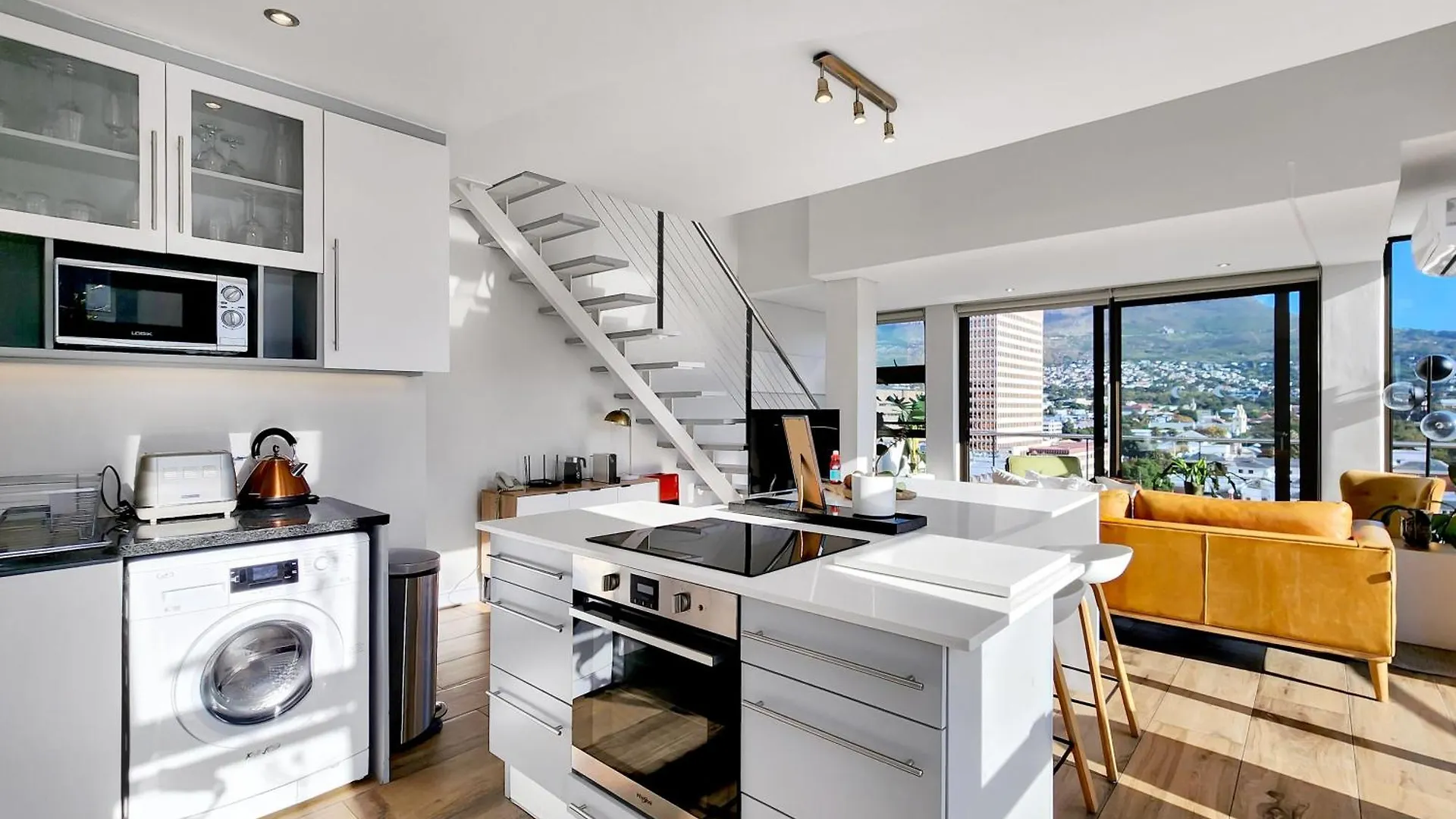 Appartamento Luxury Penthouse Loft With 300 Degrees Cityscape Views Città del Capo