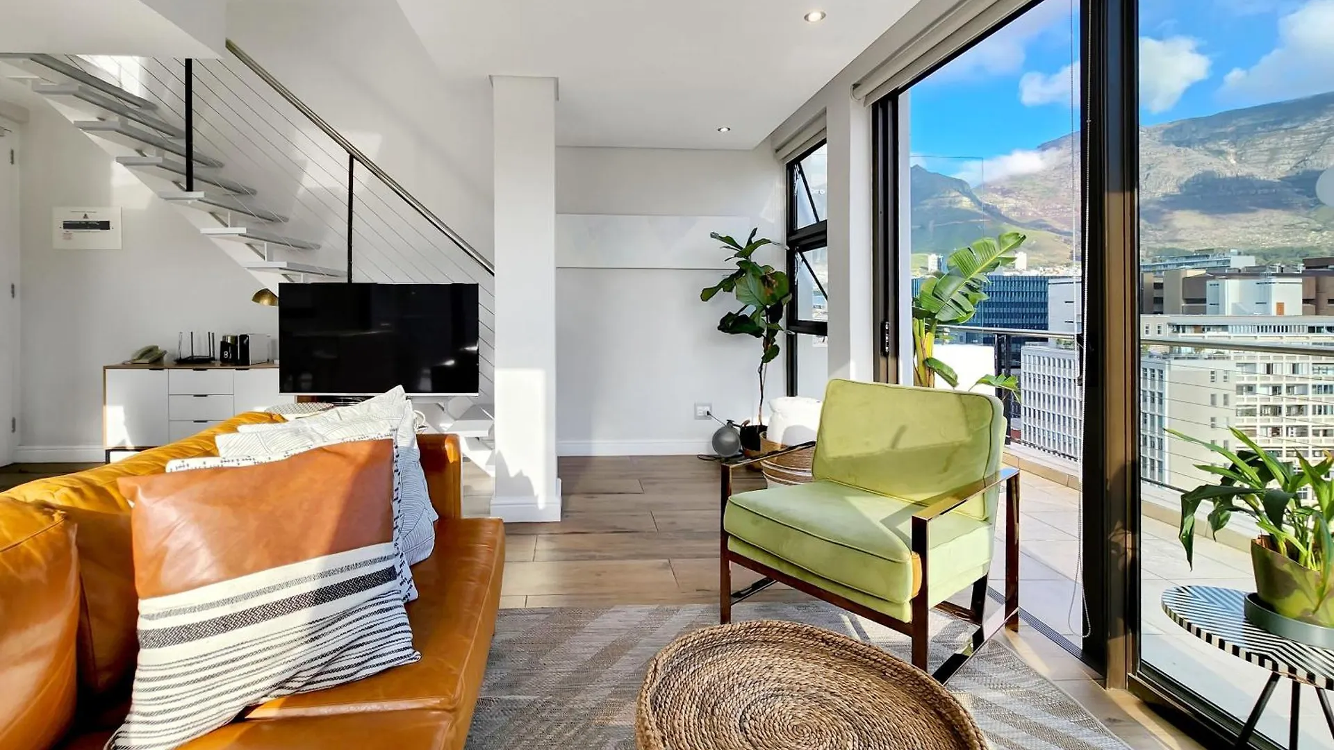 Appartamento Luxury Penthouse Loft With 300 Degrees Cityscape Views Città del Capo